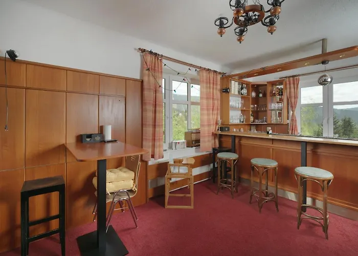 Astoria 招待所 3*